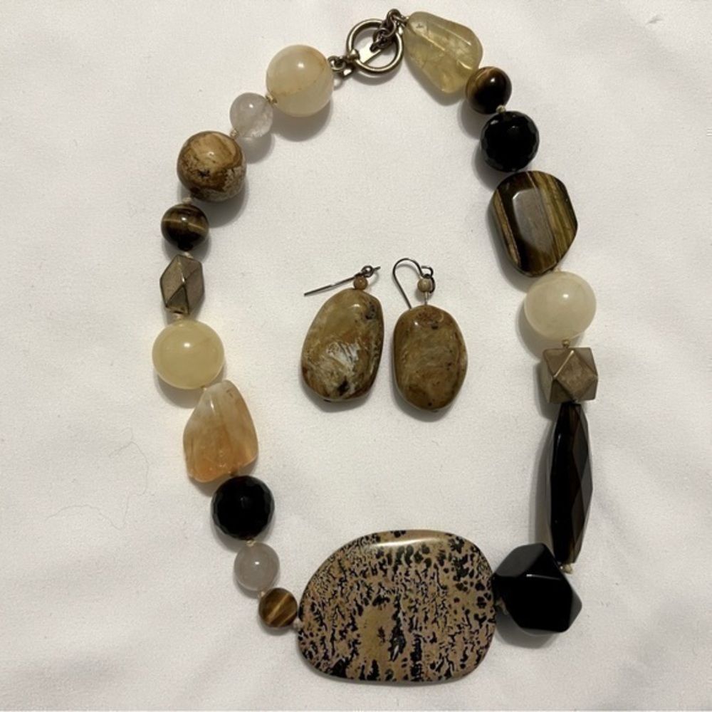 Sigrid Olsen Necklace & Earring Set, 16” length.Earth tone colors. EUC.